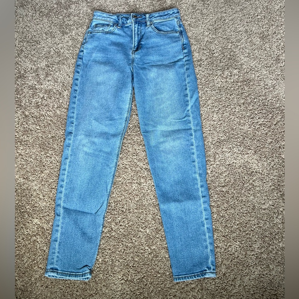 American Eagle Mom Jeans